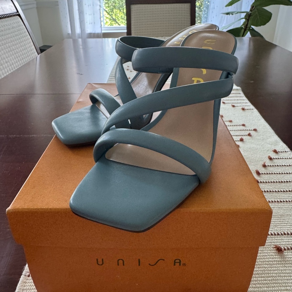 Unisa Women's Teal Strappy Heels